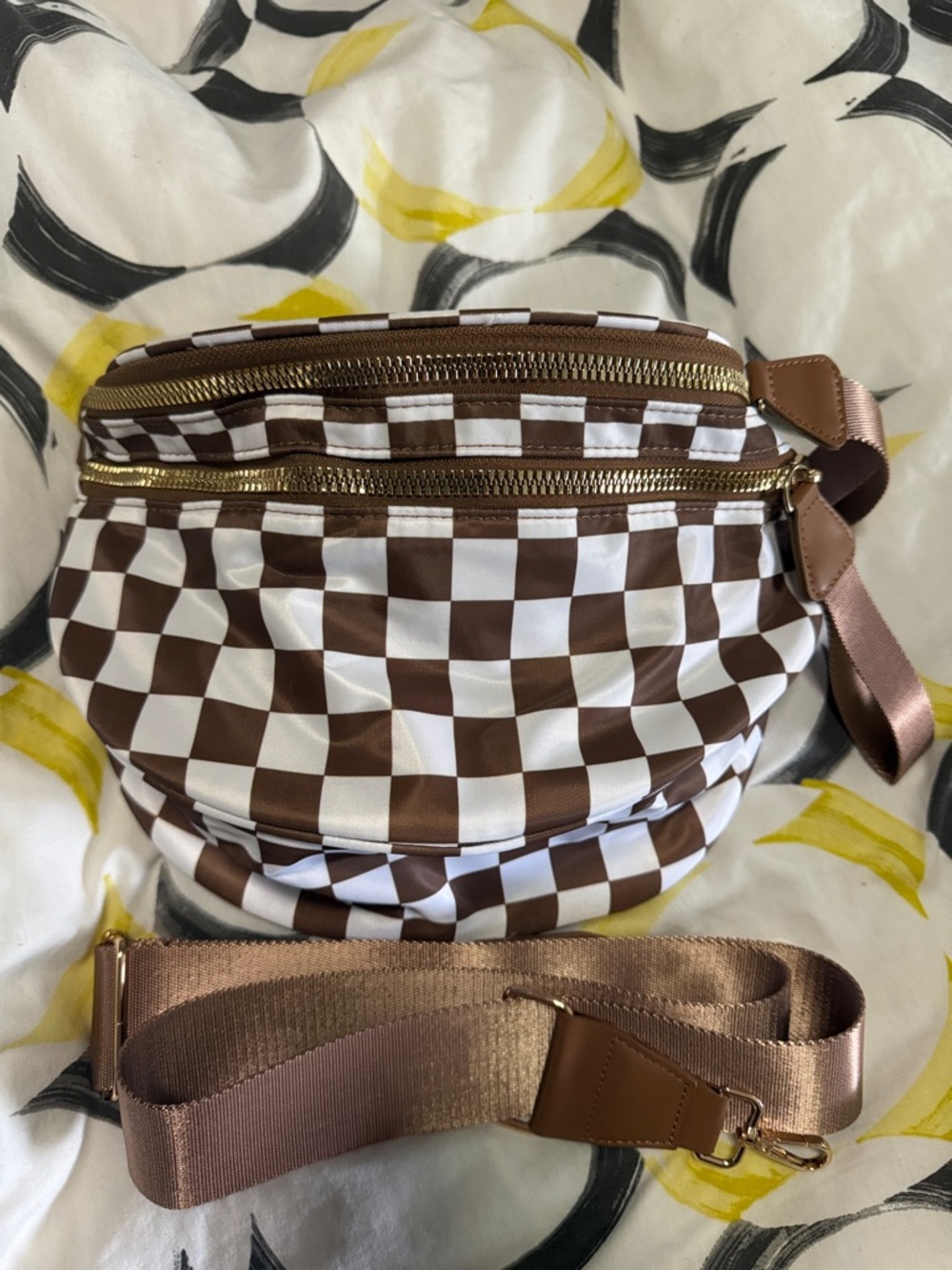 Brown & White Checkered Crossbody Bag with Adjustable Strap - NWOT